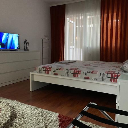 Ana Center Apartment Galaţi Exteriör bild
